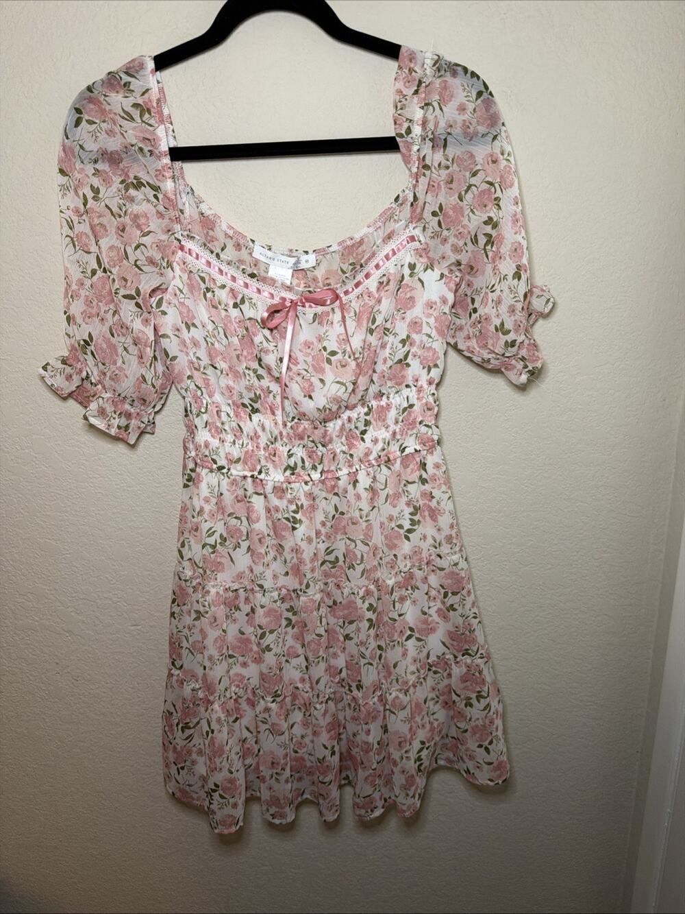 Altar'd State Pink Floral Mini Dress Size Medium - Beautiful, Cottage, Romantic